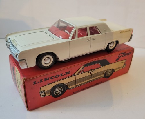 Tekno 829 ford - (pas,