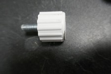 Pied pour réfrigérateur