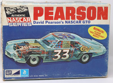 MPC  1706 DAVID PEARSON PONTIAC GTO  STOCK CAR  MODEL KIT