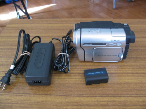 Sony handycam ccd - ccd-trv138, hi-8