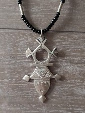 Collier de Perles Et Pendentif Touareg en  Argent