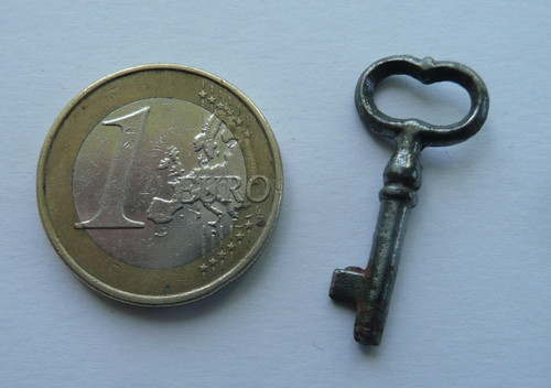Ancienne petite cle fer forgé - fer,