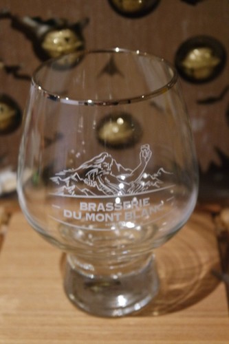 Verre brasserie mont blanc - mont,