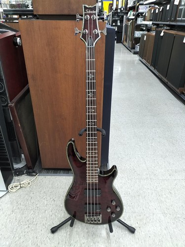 Guitare basse électrique