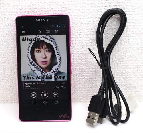 Sony f886 walkman - 32, go