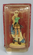 NEW Figurine Lara Croft Tomb