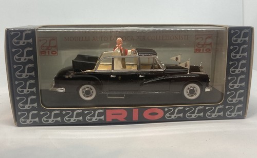 Rio mercedes 300 d - 1/43,