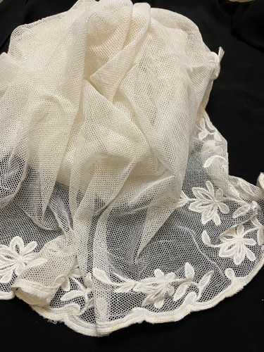 Ancien voile tulle brodé - ancien,