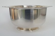 BELLE ancienne GRANDE COUPE DE SERVICE A OREILLES signée WISKEMANN métal argenté