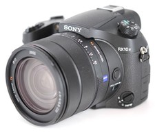 Sony Cyber-Shot RX10 IV