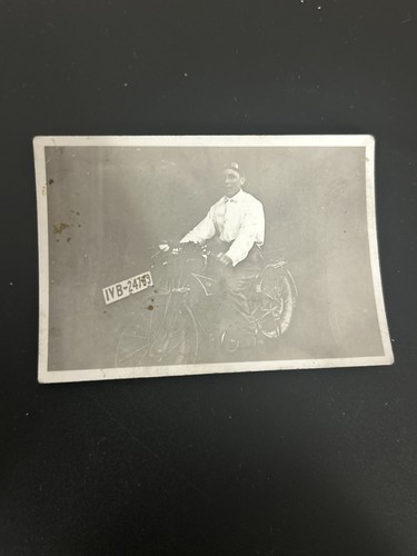 Photo moto ancienne - moto,