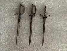 3 Hatelets - Ouvres lettres