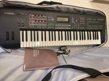 Yamaha MOX6 Keyboard Synthesizer with original case