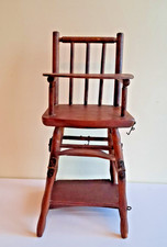 Ancienne et petite chaise