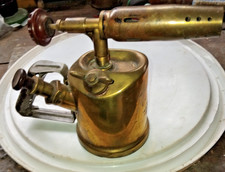 Lampe à souder ancienne