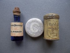 Produits de toilette anciens