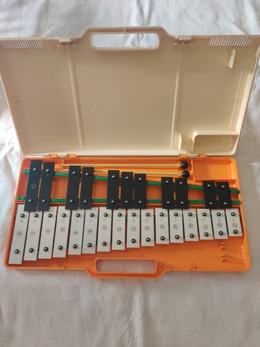 Xylophone angel glockenspiel - angel,