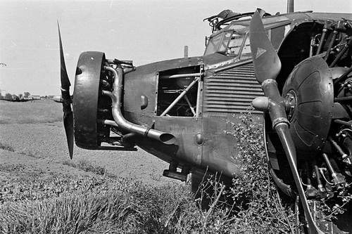Ww2 epave un trimoteur - ww2,