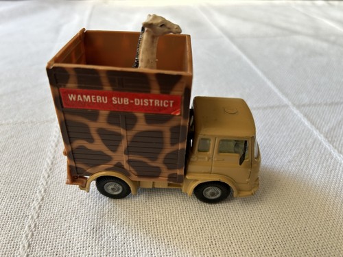 Bedford truck safari corgi - truck,
