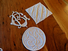 Lot de 3 Monogrammes brodés