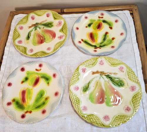 Assiettes anciennes barbotine
