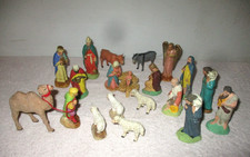 20 anciens Santons de creche