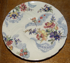 Sous Tasse, Soucoupe en Porcelaine de Sarreguemines Rare Décor Lavallière 16 cm