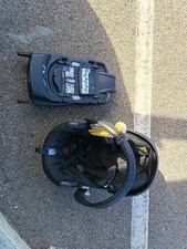 cosy Babyzen besafe avec deux plateforme.