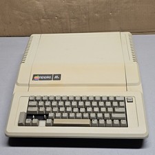 Vintage Apple IIe Computer 1982 – Powers On, Partial Keyboard, Parts