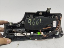 680396501 commande de feu BMW