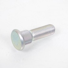 Goujon de roue arrière pour