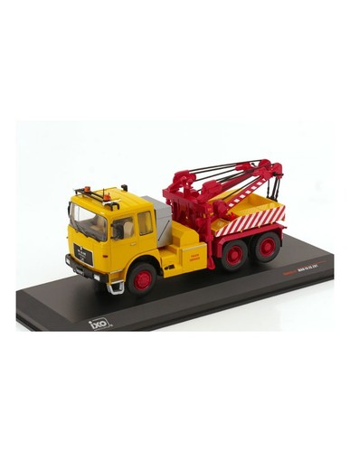 Ixomodels yellow tow truck - -,