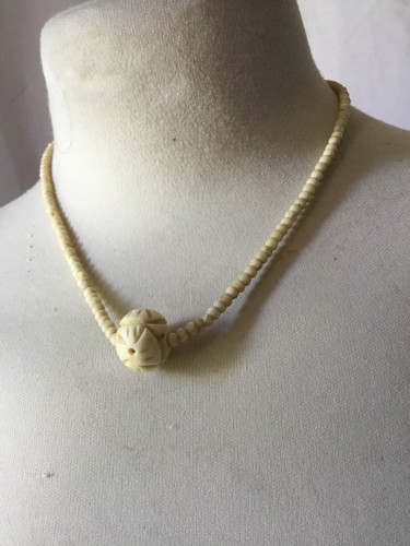 Ancien collier ras - de, cou