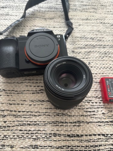 Sony 50mm - +,