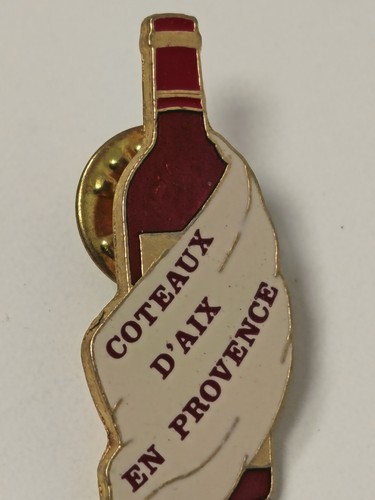 Vintage pin ancien - vintage, coteaux