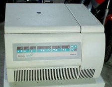 Heraeus Biofuge stratos