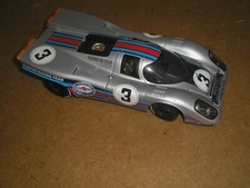 universal hobbies 1.18 porsche 917 , number 3
