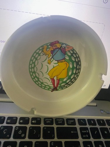 Cendrier avec une - golfeuse, du