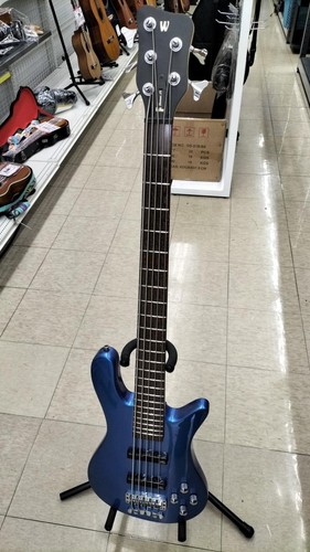 Guitare basse électrique