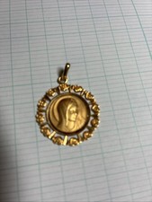 trés jolie médaille religion