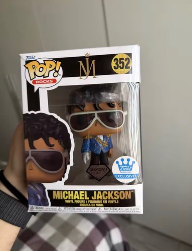 Rocks figurine michael jackson - michael,