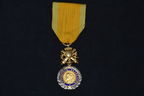 Medaille militaire suspension - medaille, -suspension