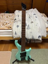 Ibanez ehb1005 5 cordes basse sans tête / guitare basse électrique avec sac...