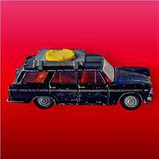Vintage Dinky Toys Fiat 2300 Station Wagon Made in England Meccano LTD 1:43