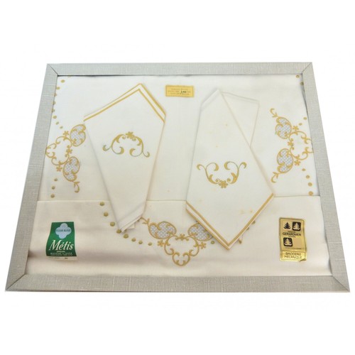 Ensemble nappe brodee - ensemble,