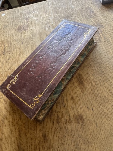 Ancien etui pour - , revolver