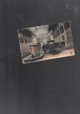 CPA scène animé halles de