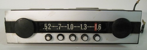 Car radio vintage voxson - car, vintage,