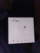 apple headphones case White