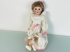 Poupée d'artiste de